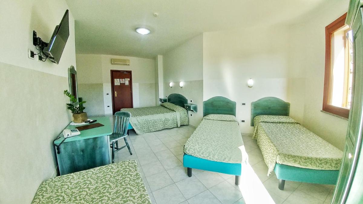 Hotel Meridiana - Housity