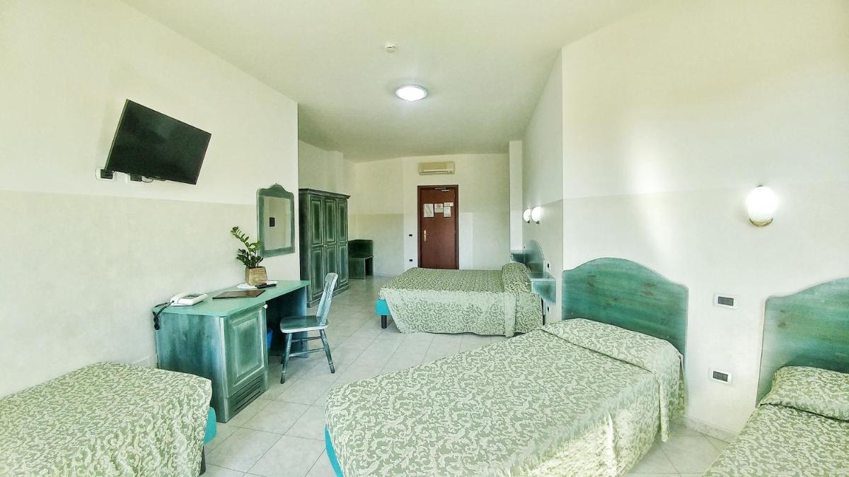 Hotel Meridiana - Housity