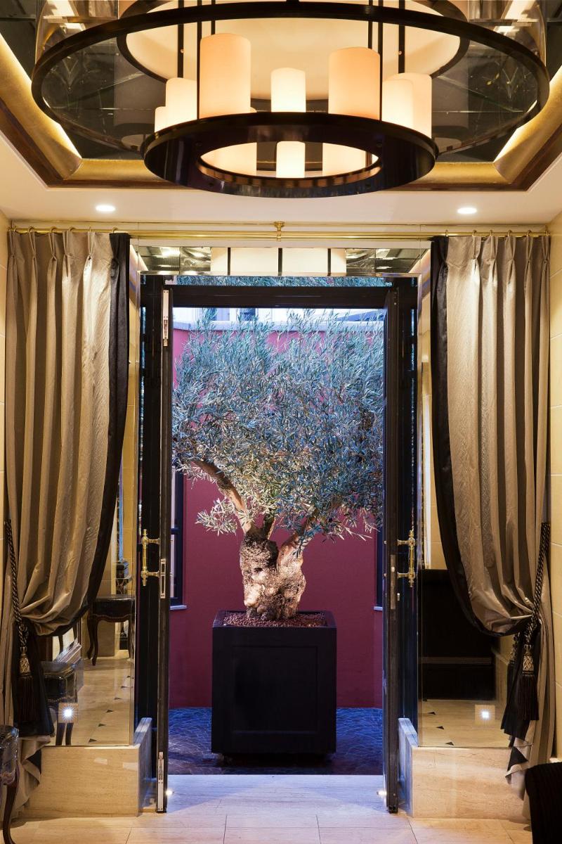Coin salon dans l'établissement Le Belmont Paris