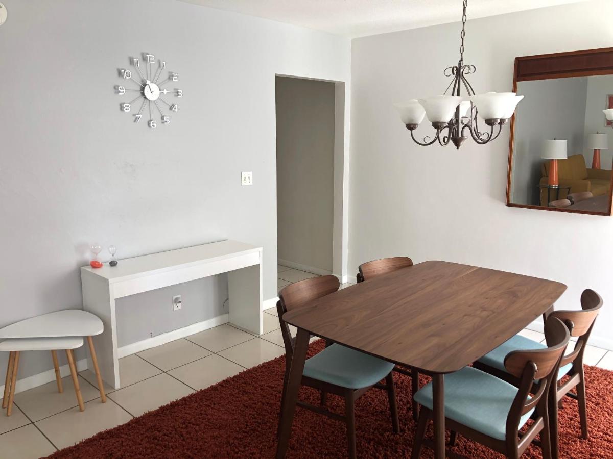 Suitetrails - Cheston House - Clothing Optional All Male Guesthouse