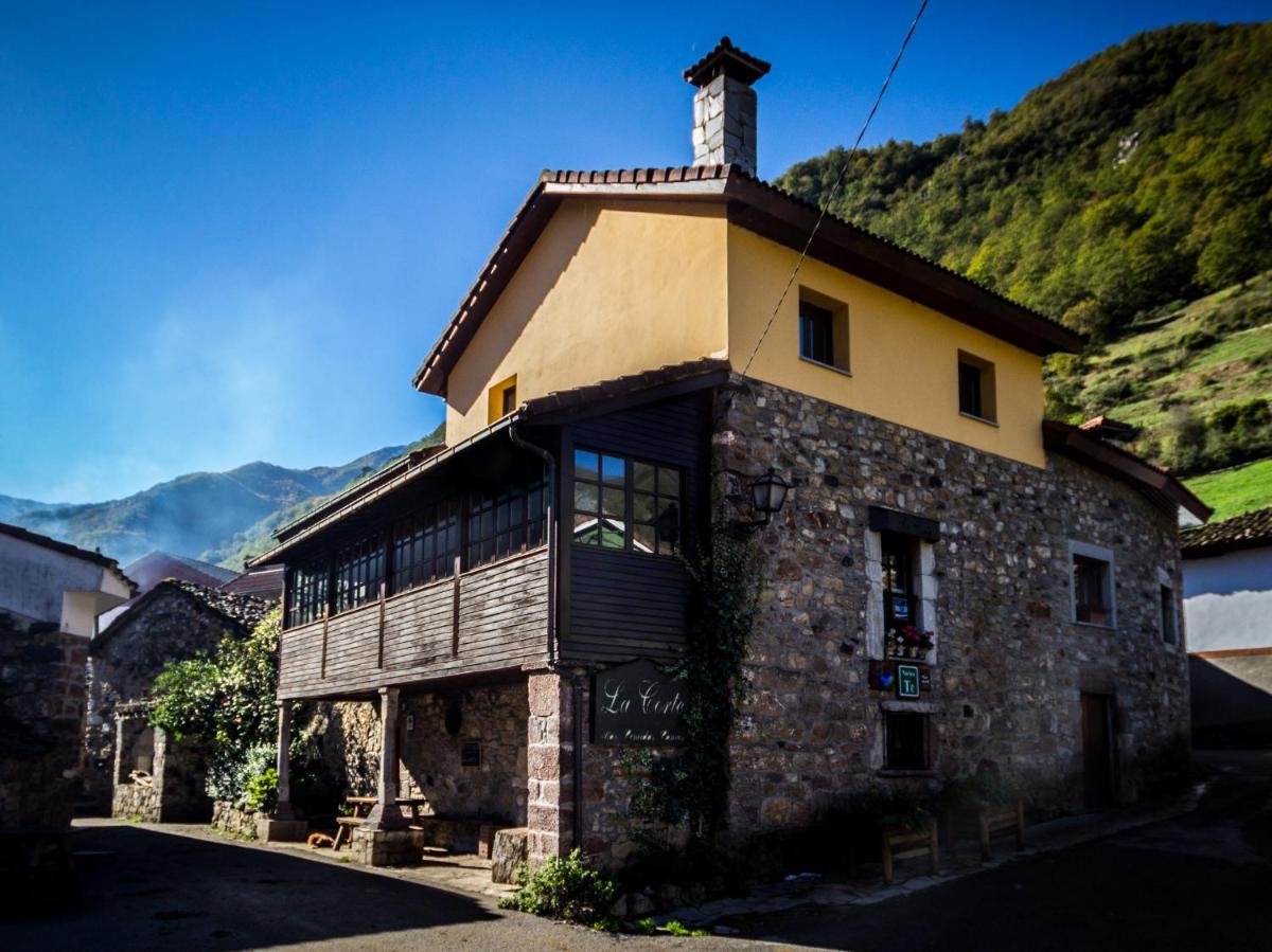 Núcleo de turismo Rural La Corte - Housity