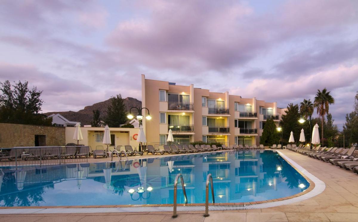 Piscina en o cerca de Aparthotel Duva & Spa