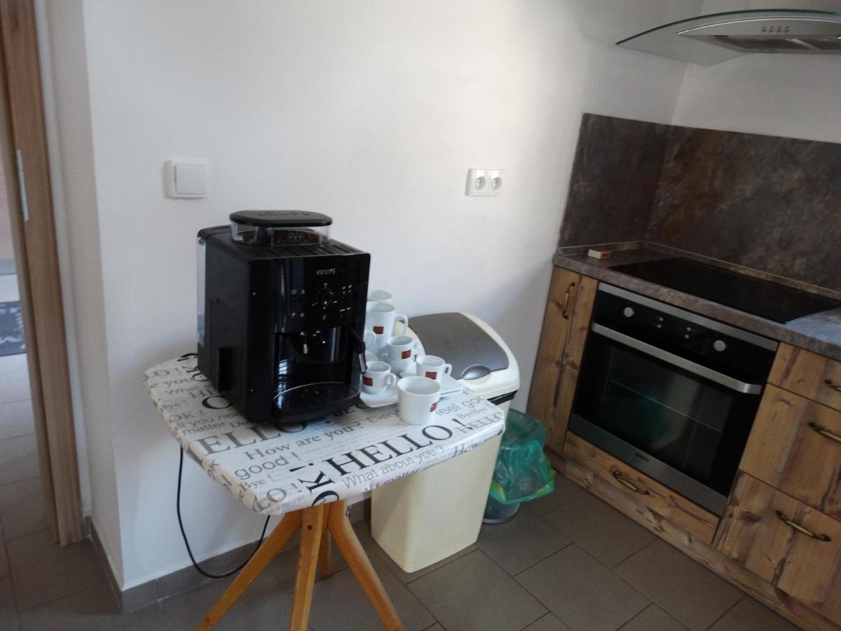 Ubytování u kostela, SEDLO 12os - Housity