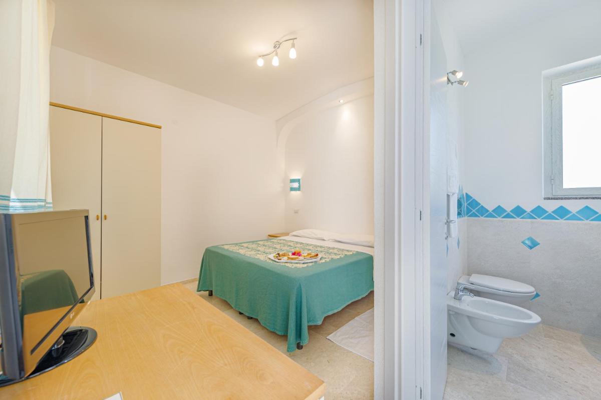 Hotel Le Mimose - Housity