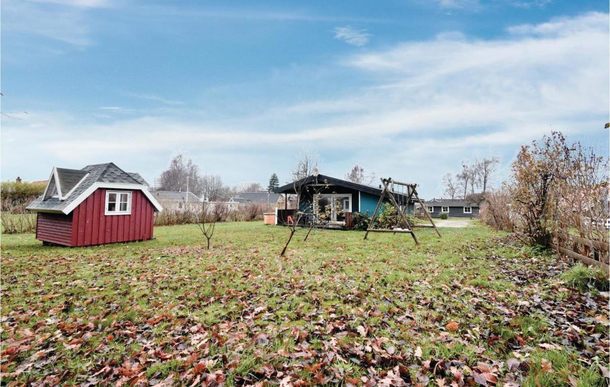 Four-Bedroom Holiday Home In Brenderup Fyn - Housity