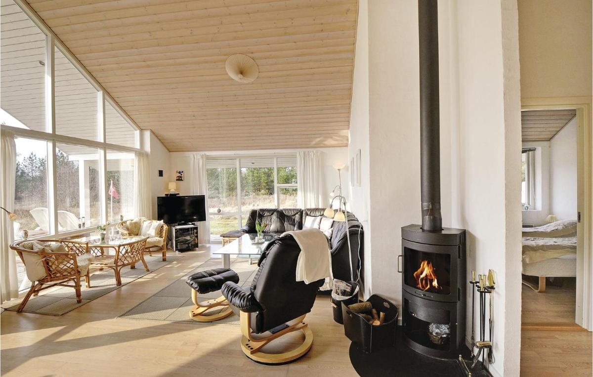 Holiday Home Lyngshuse Xi - Housity
