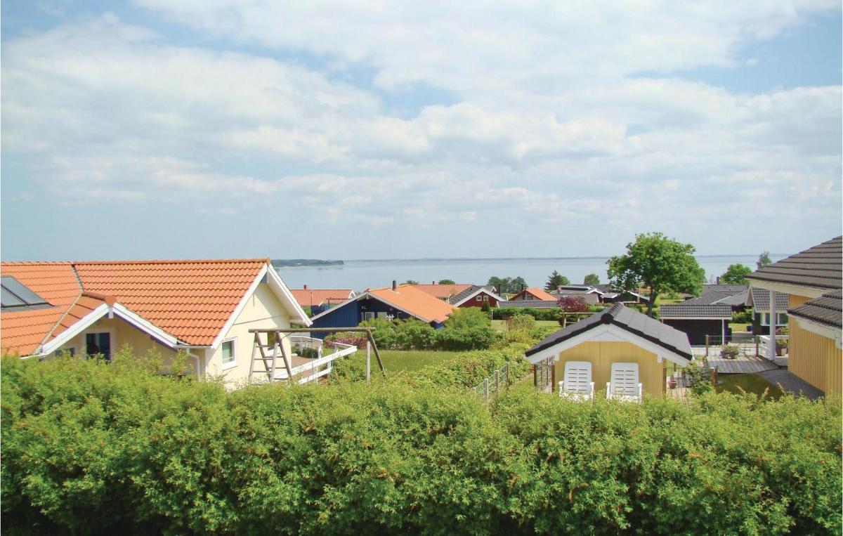 Holiday Home Hvedemarken Vi - Housity
