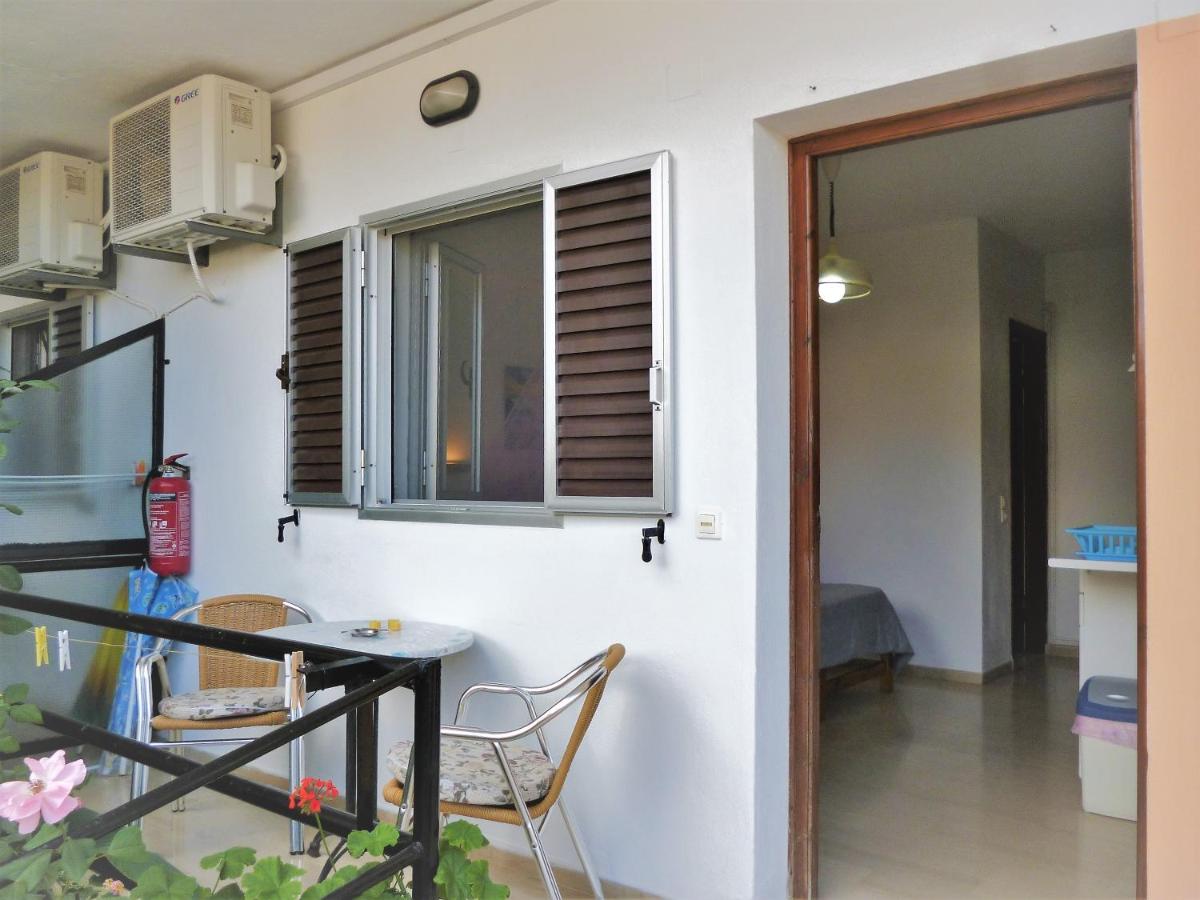 Suitetrails - Kostas Apartments & studios