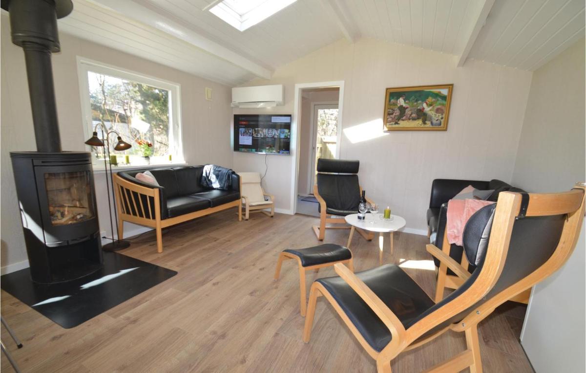 Four-Bedroom Holiday Home In Vordingborg - Housity