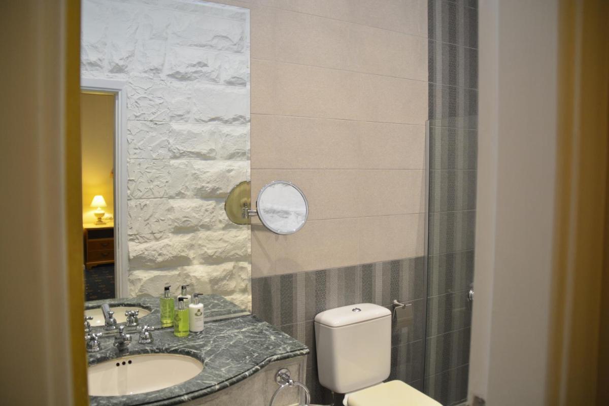 The Y Hotel - Hizvo