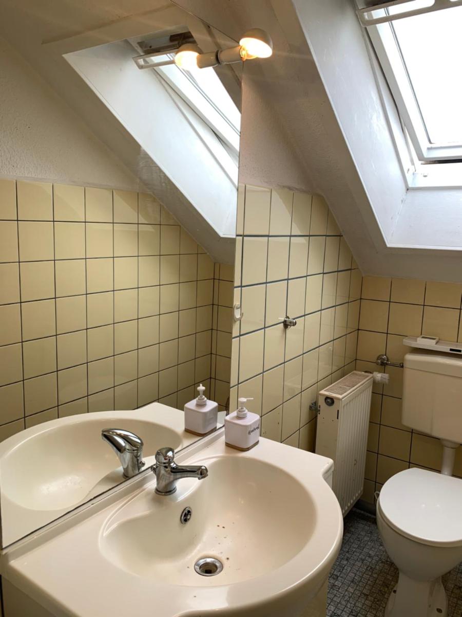 Suitetrails - Apartment First Floor Laatzen