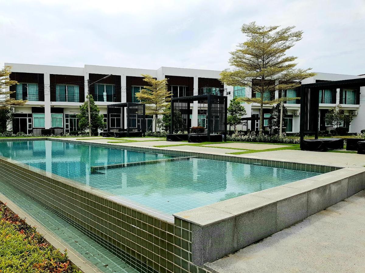 The Midst@ Royal hills Nakornayok - Housity