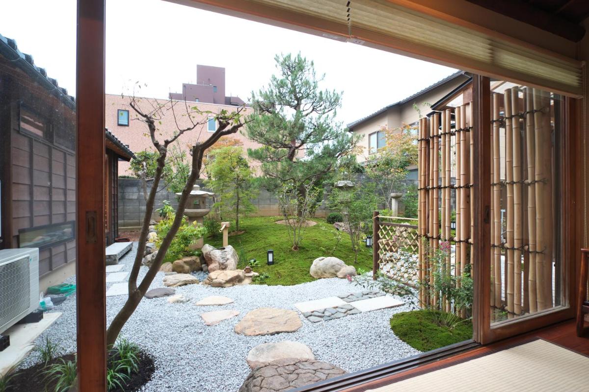 Musashi Sakaean - Housity