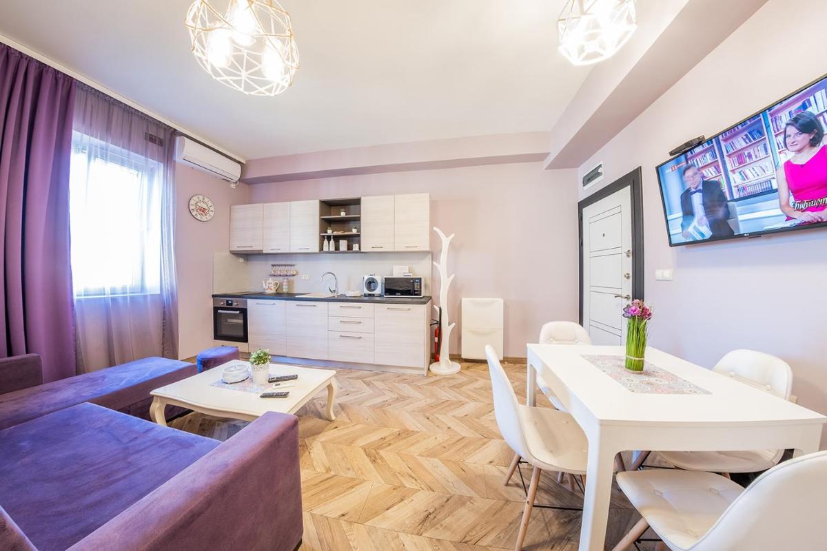 Sofia Violet Life Apartment - Housity