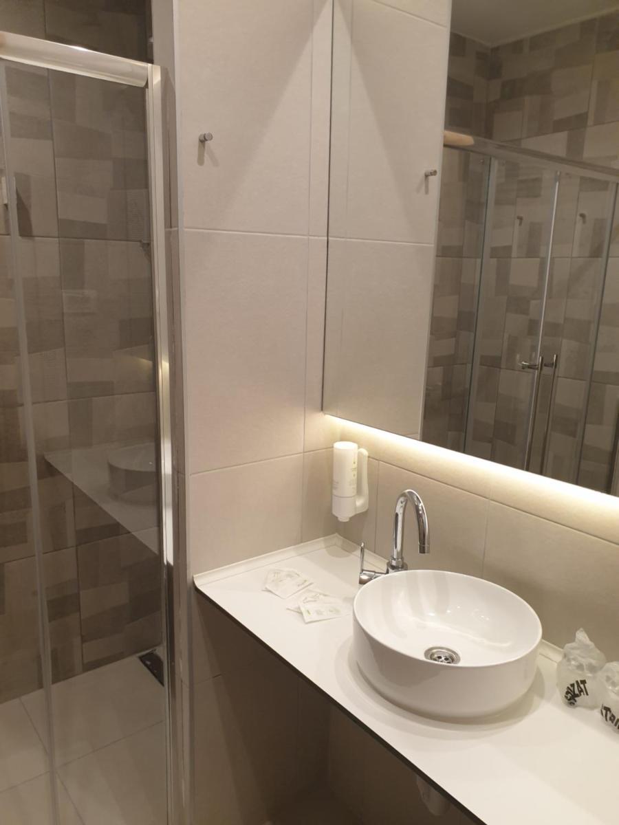 Hotel Storia - Housity