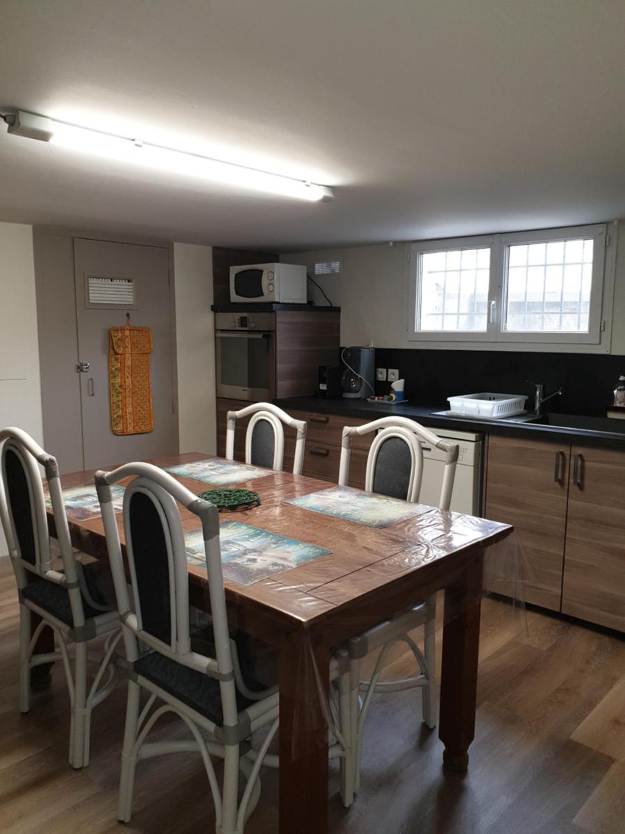 T1 Dans Maison Au Calme - Housity