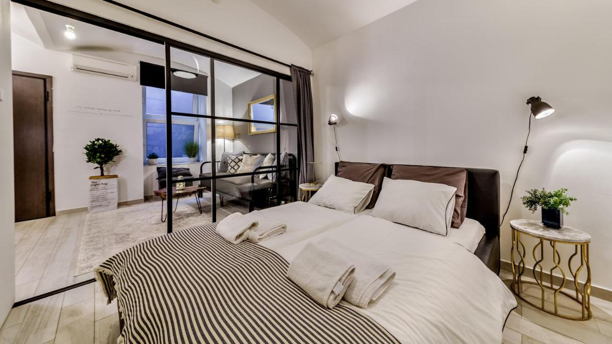 Apartments Santini - Housity