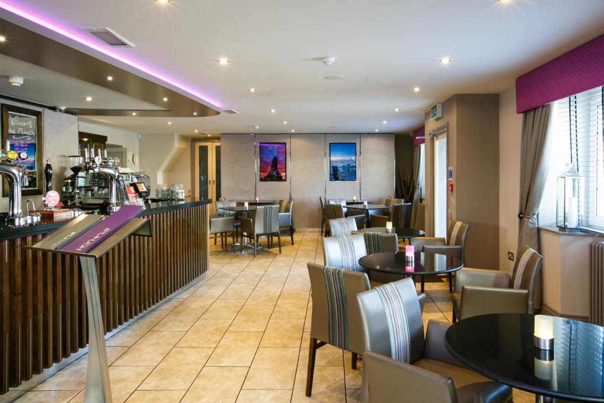 The Plough Inn - Housity