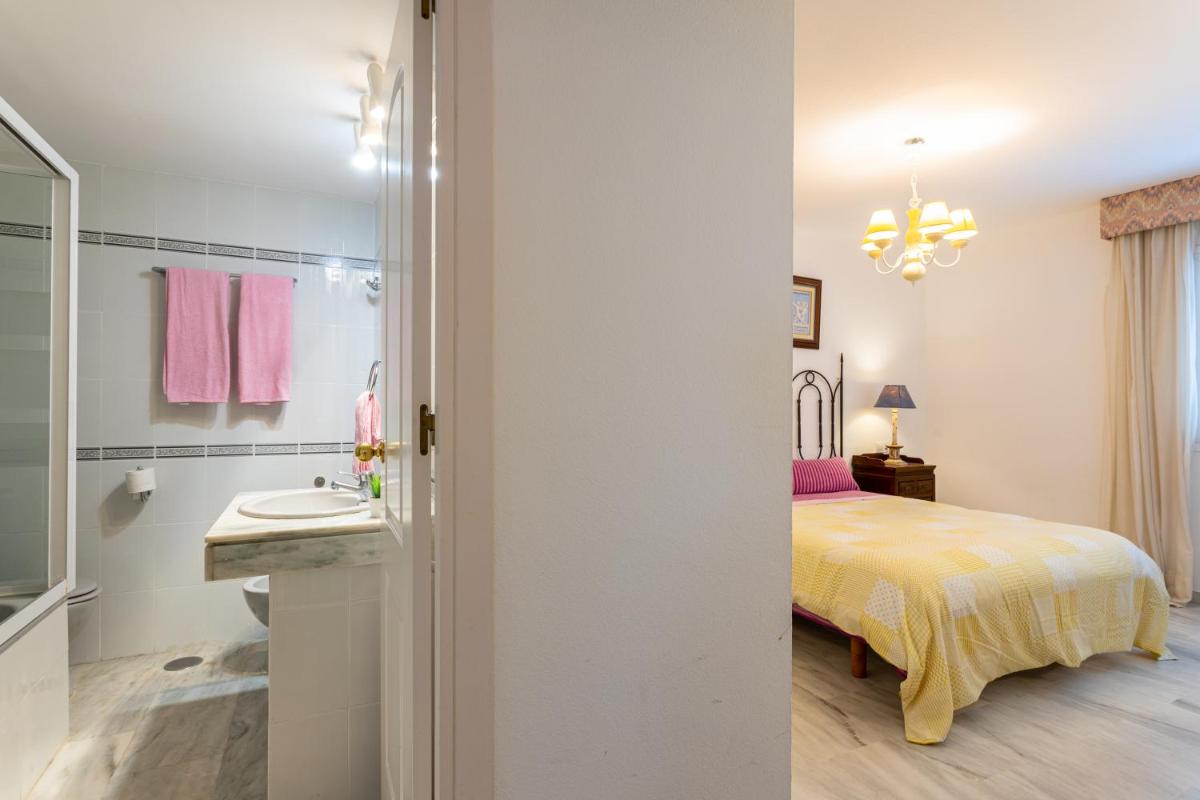 Lunamar 63 Apartment by GHR Rentals - Housity