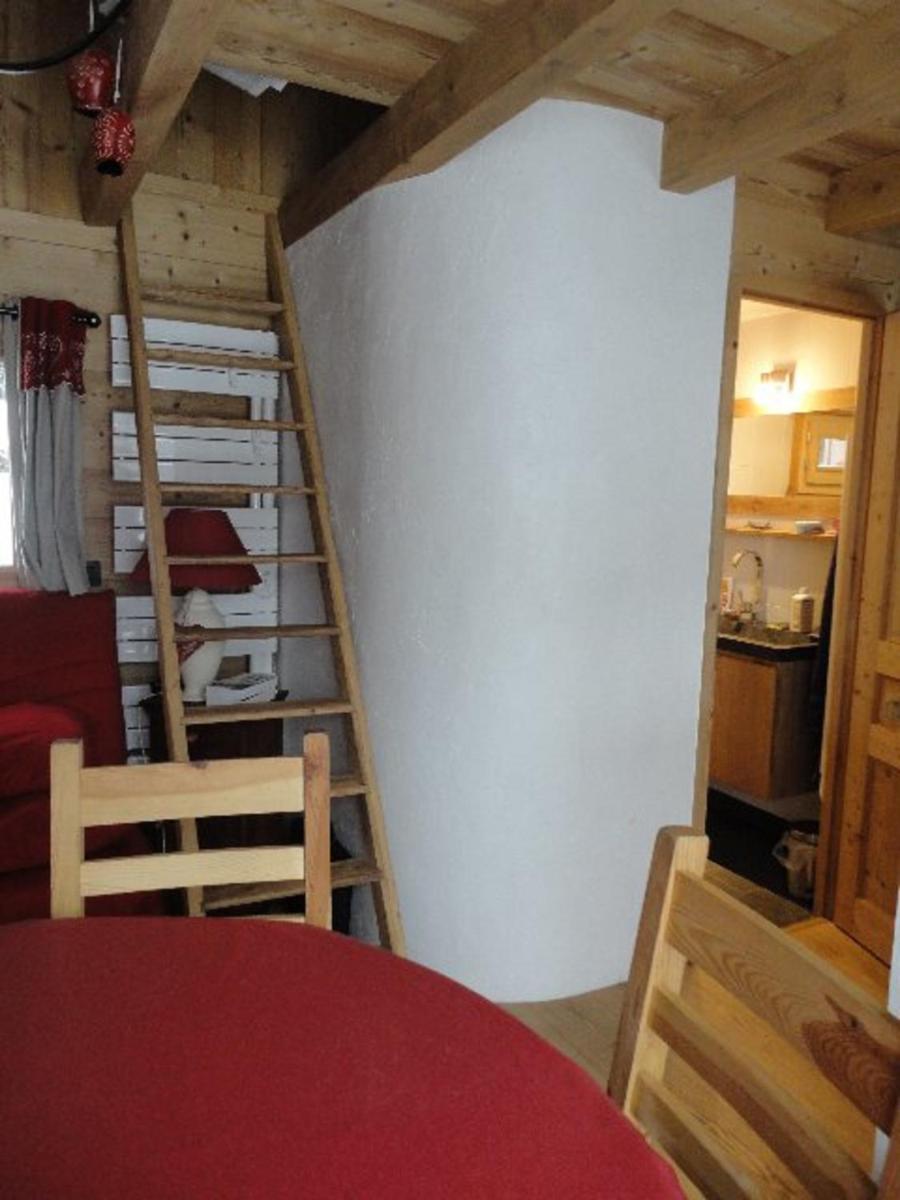 Chalet Les Lupins - Housity