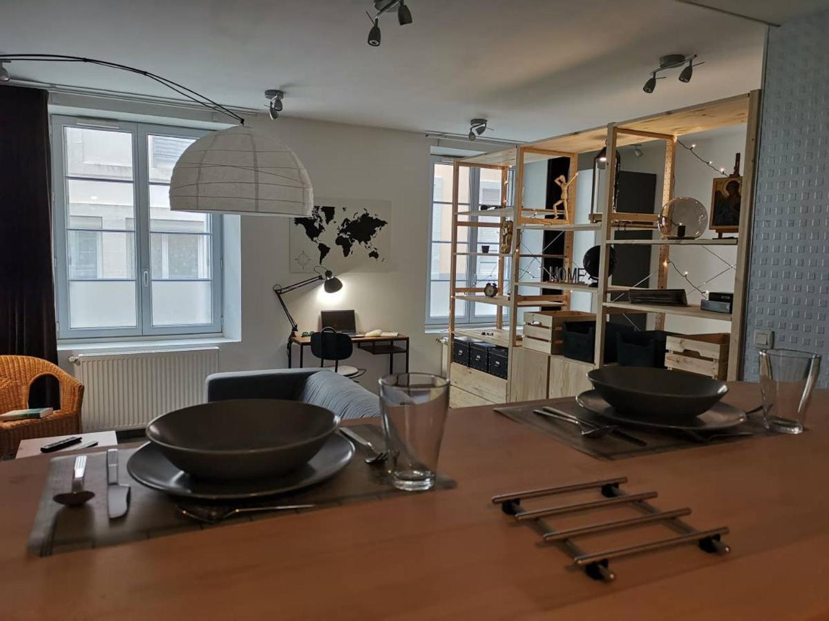 Loft 50m2 plein centre-ville avec garage, WiFi... - Housity