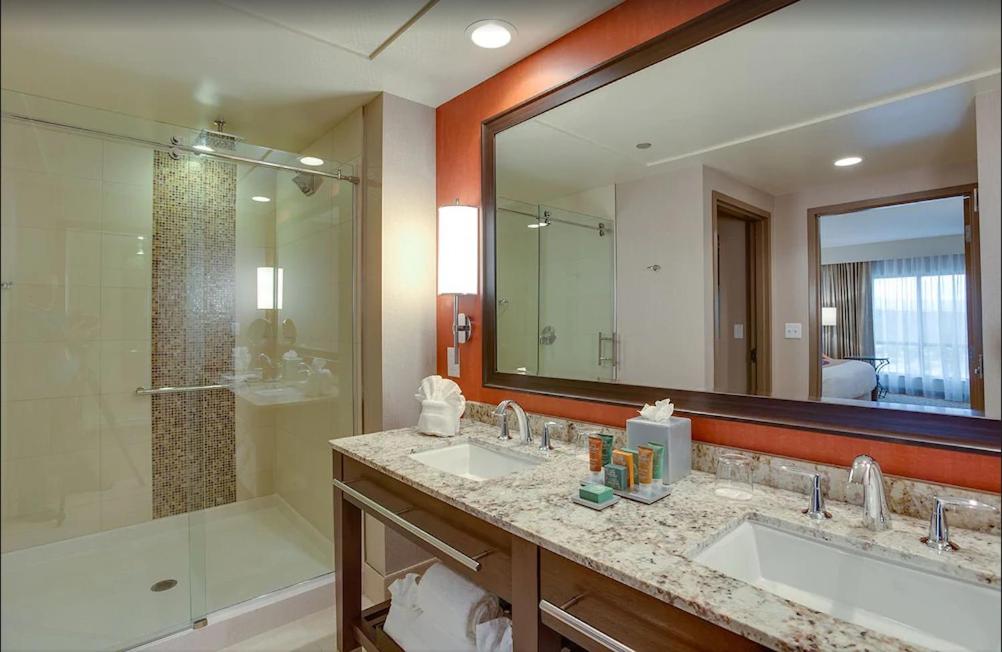 Cliff Castle Casino Hotel - Housity