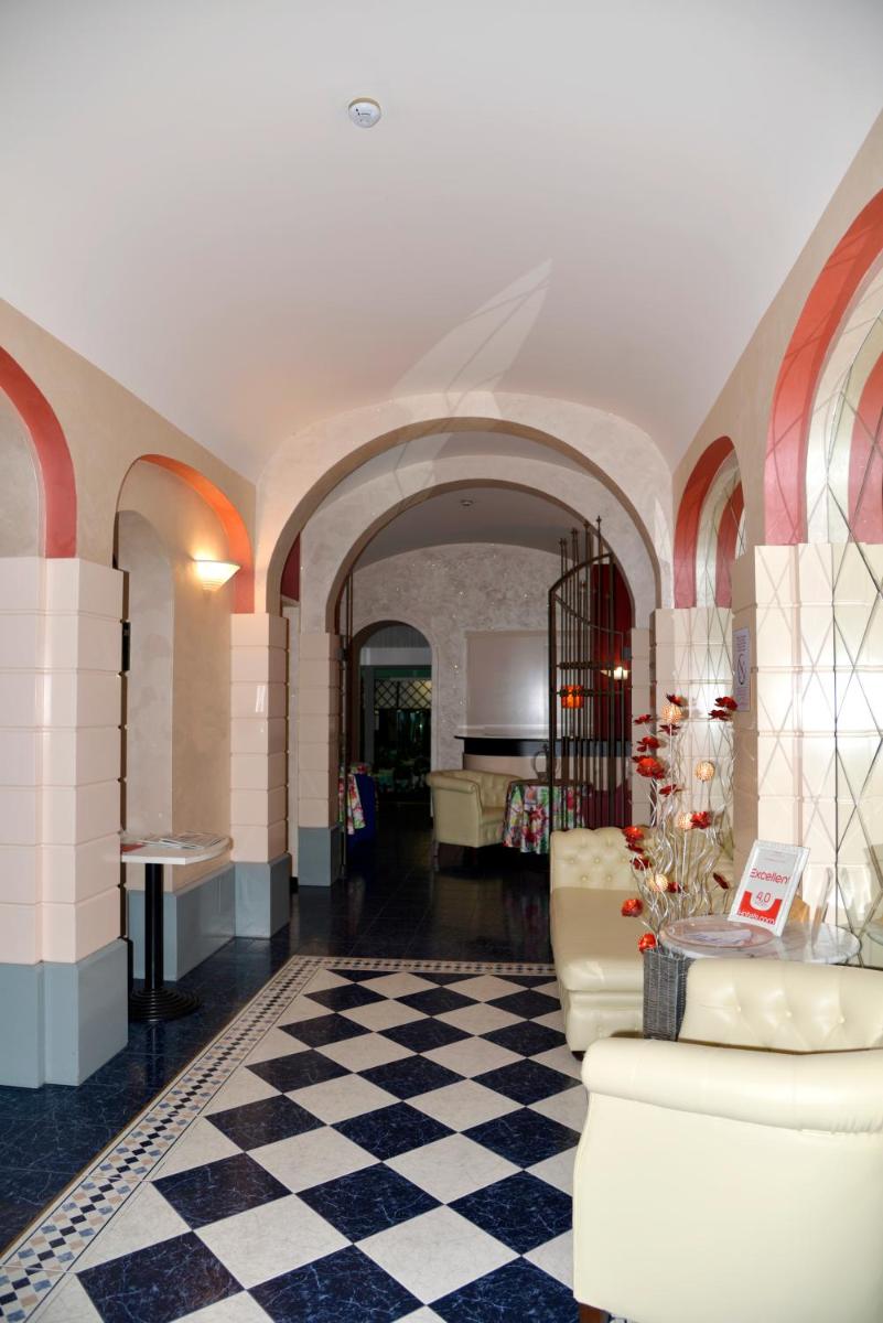 Suitetrails - Hotel Amadeus E Teatro