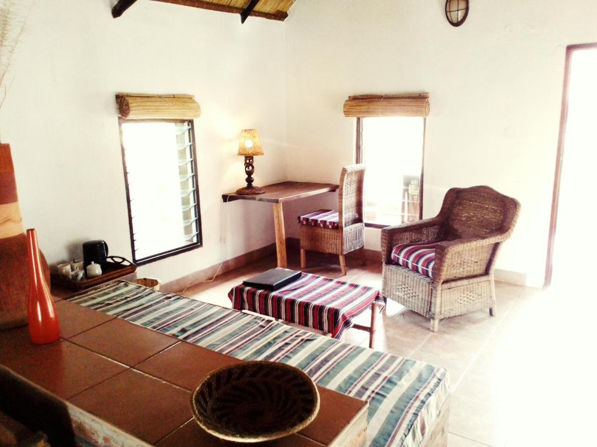 Barefoot Lodge and Safaris - Malawi - Housity