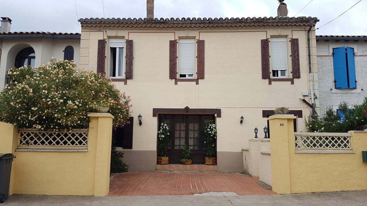 Hibiscus House - Housity