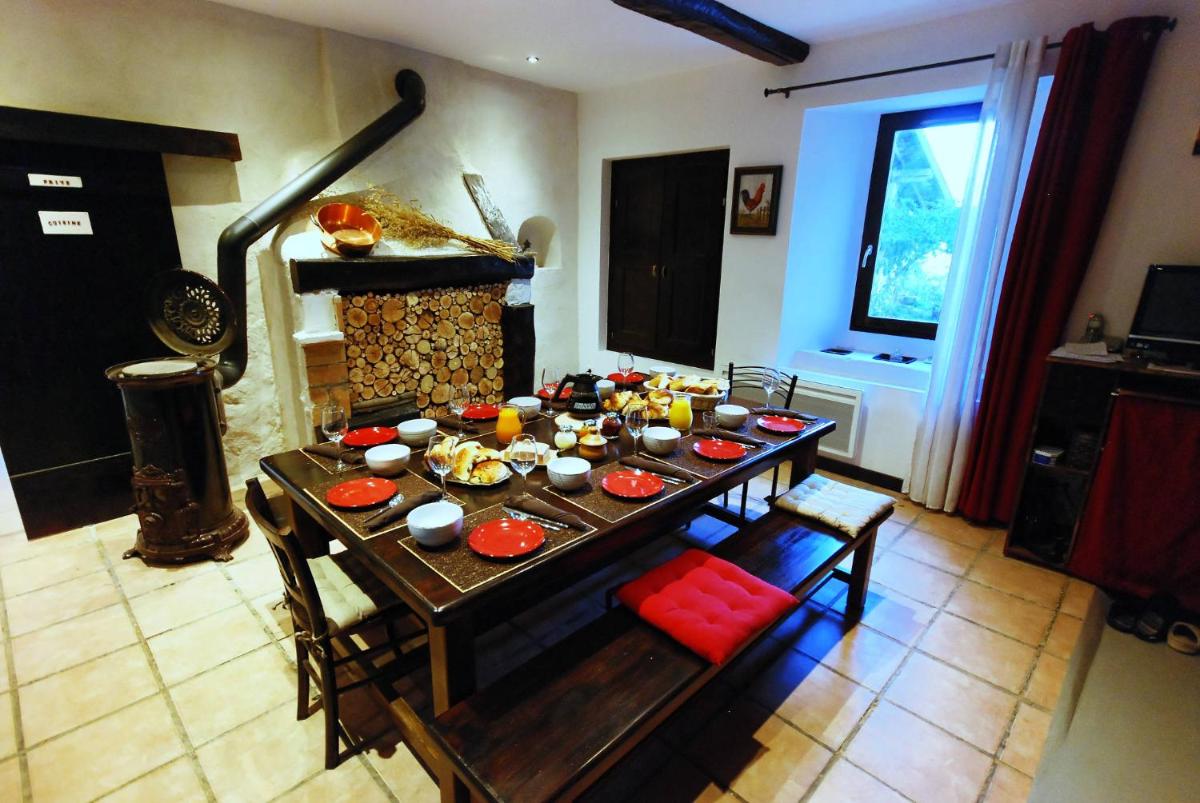 Au dessus de Parady - Housity