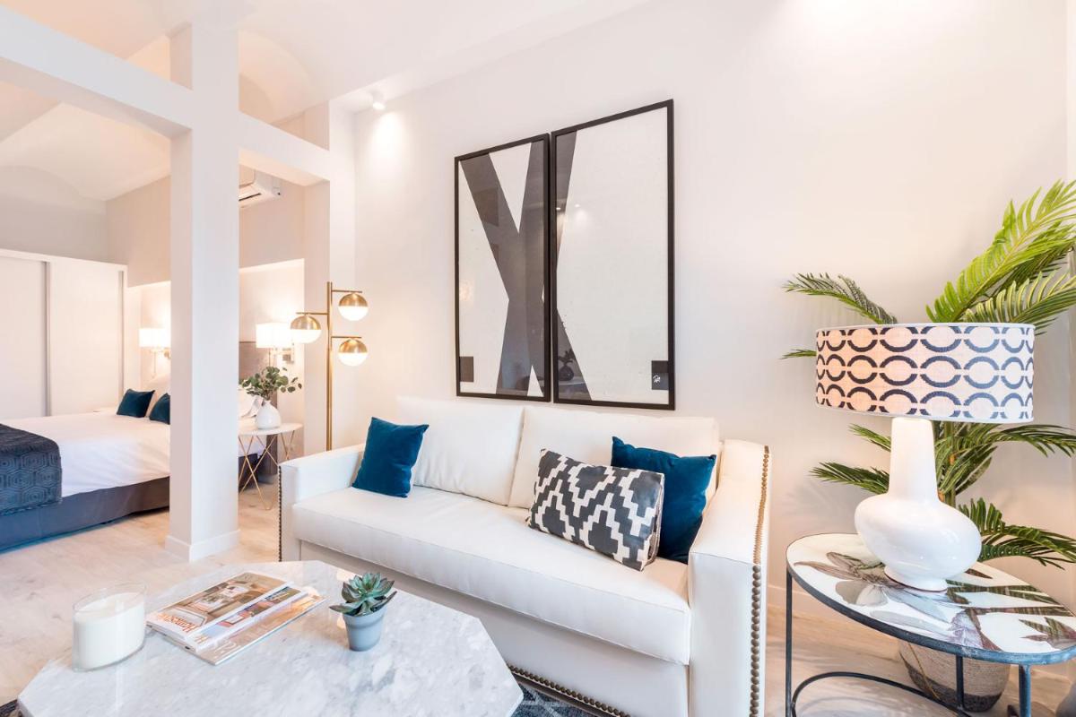 Plaza Mayor - Housity