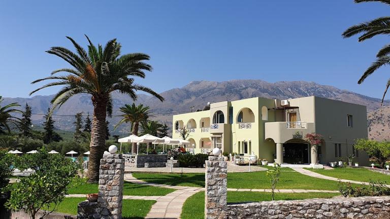 Vardis Olive Garden - Housity