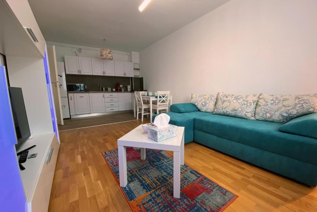 Apartament Smiley - Housity