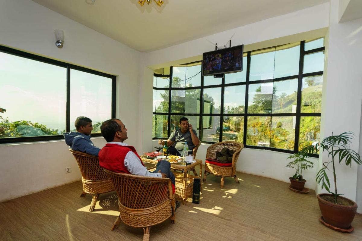 Nayagaun Village Resort - Housity