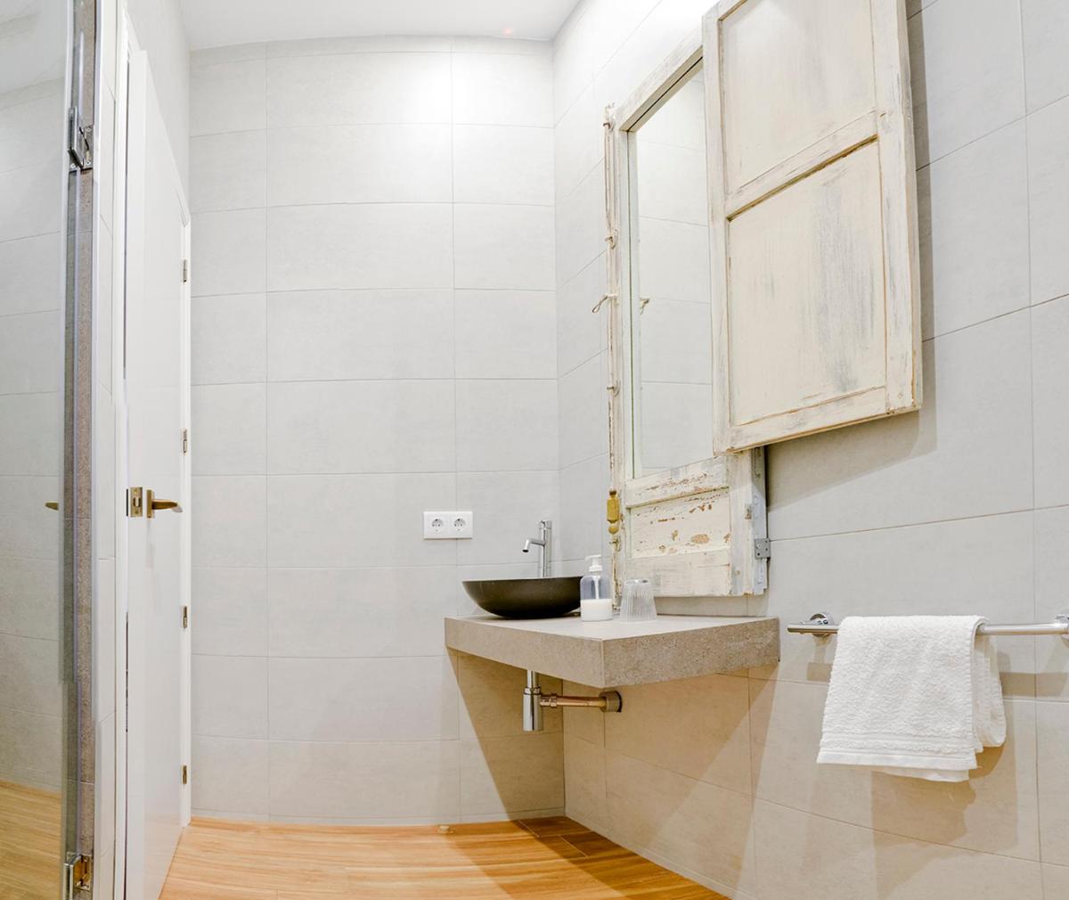Urban Suites El Postigo - Housity