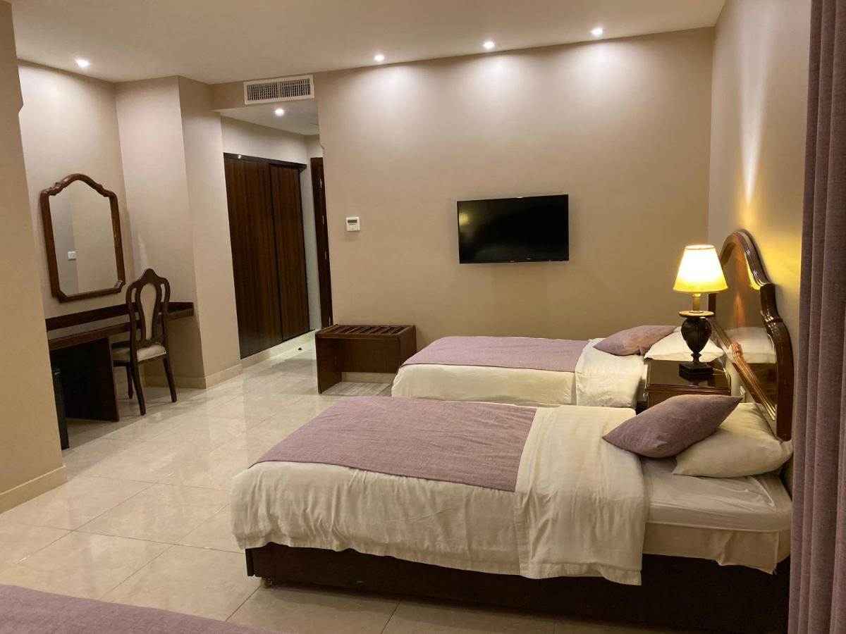 Mosaic City Hotel - Housity