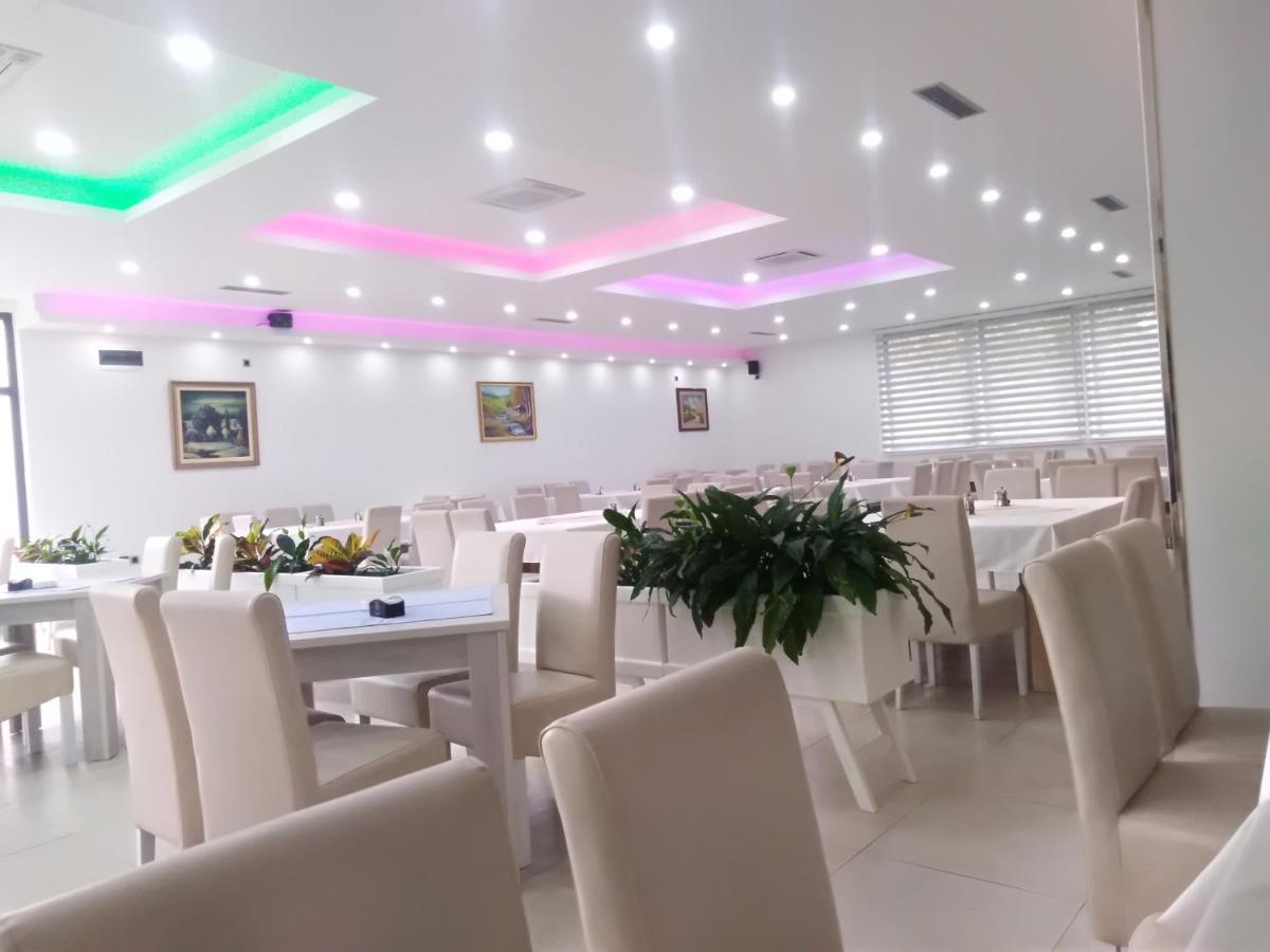 Hotel MK, Plavi restoran, Loznica - Housity