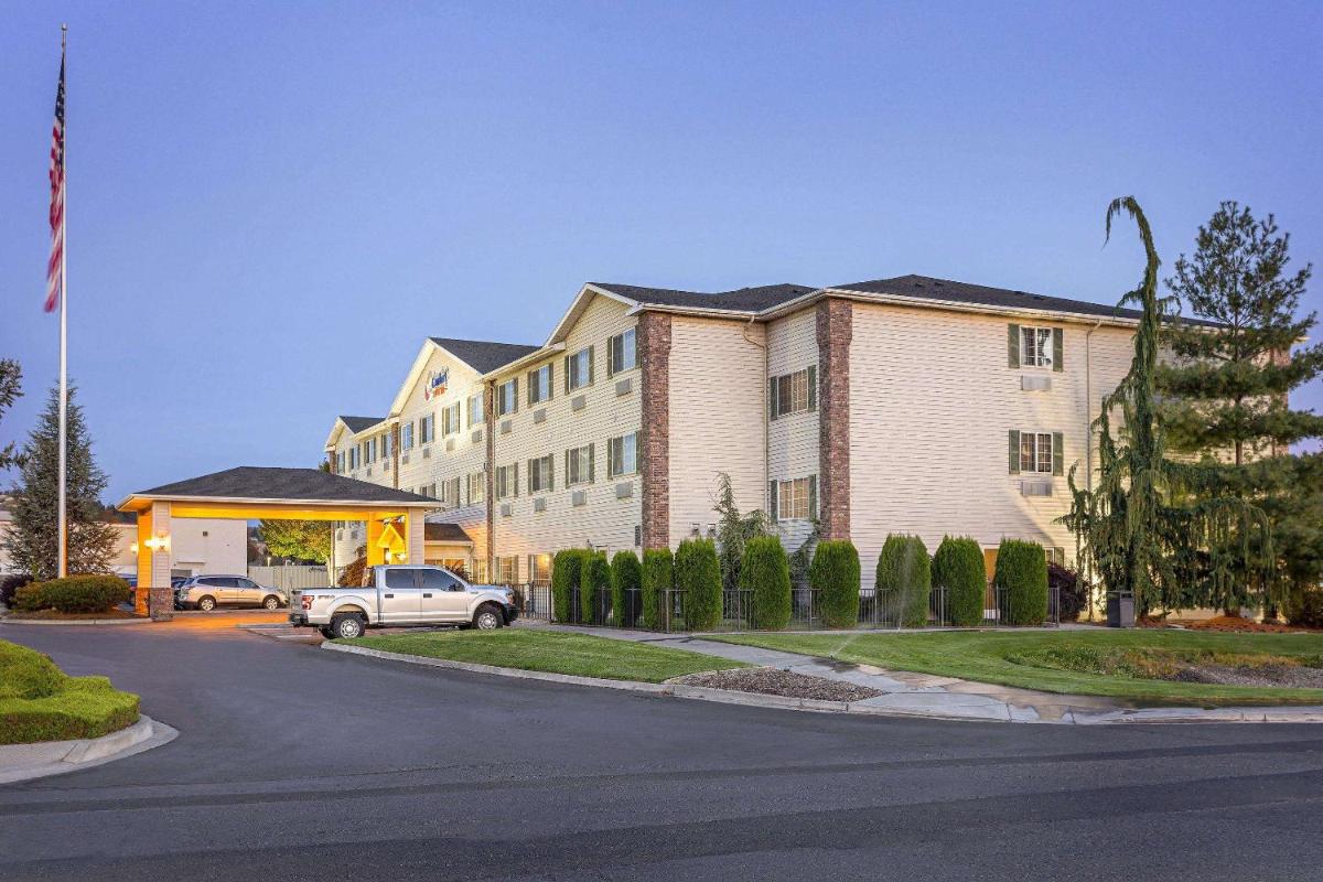 Comfort Suites Yakima - Housity