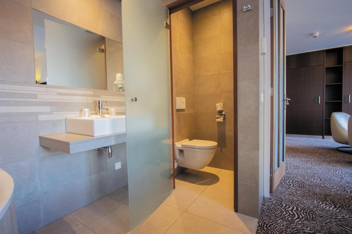 Golden Tulip West Ende - Housity