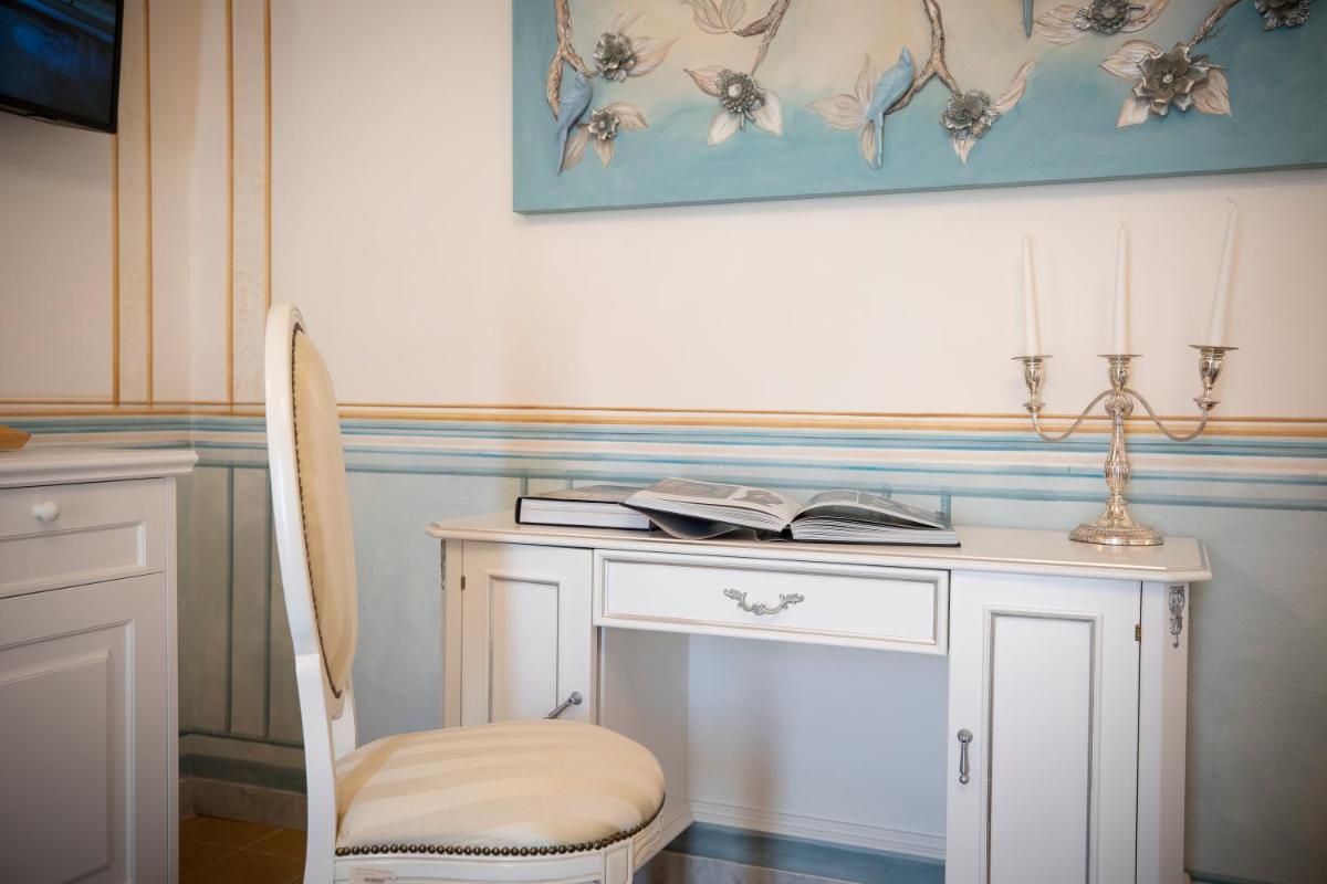 Les Suite Royales - Housity