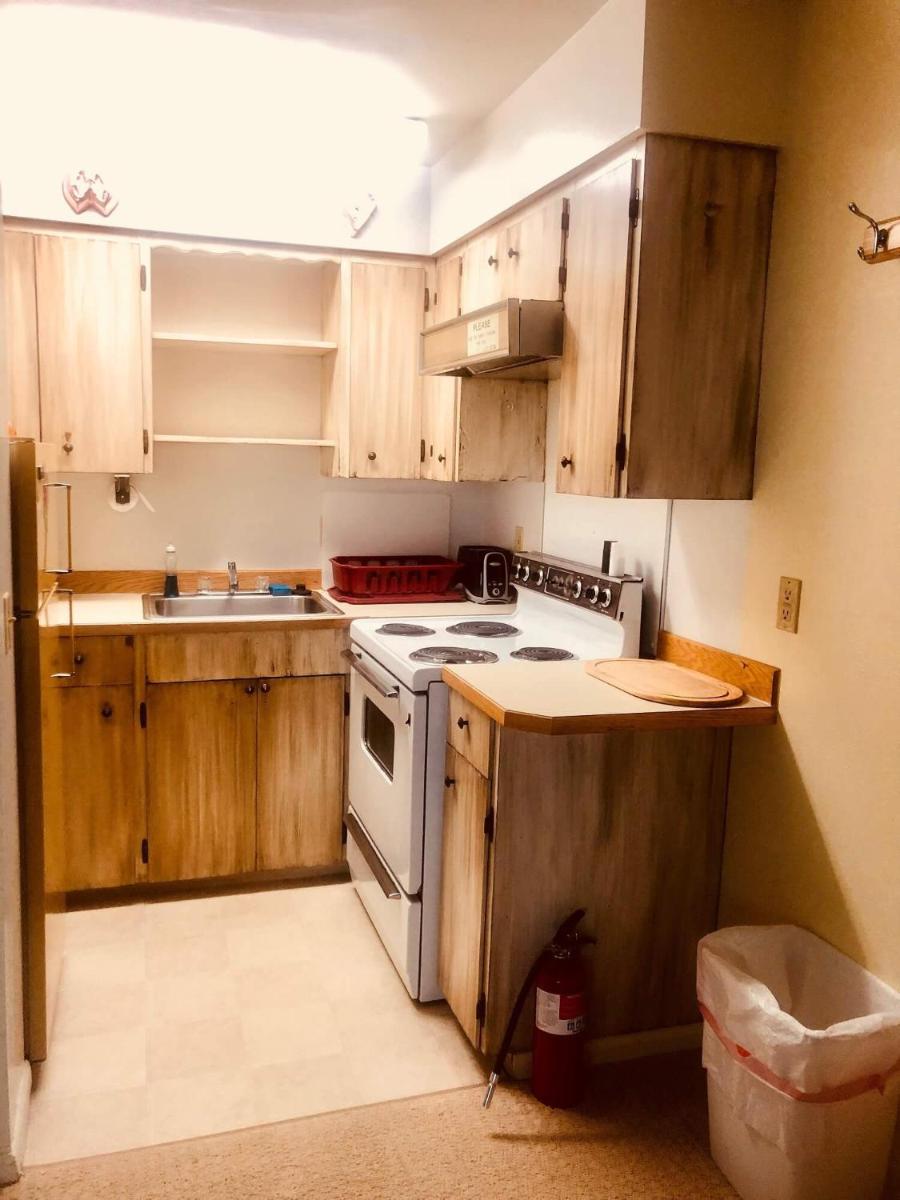 Driftwood Inn - Housity