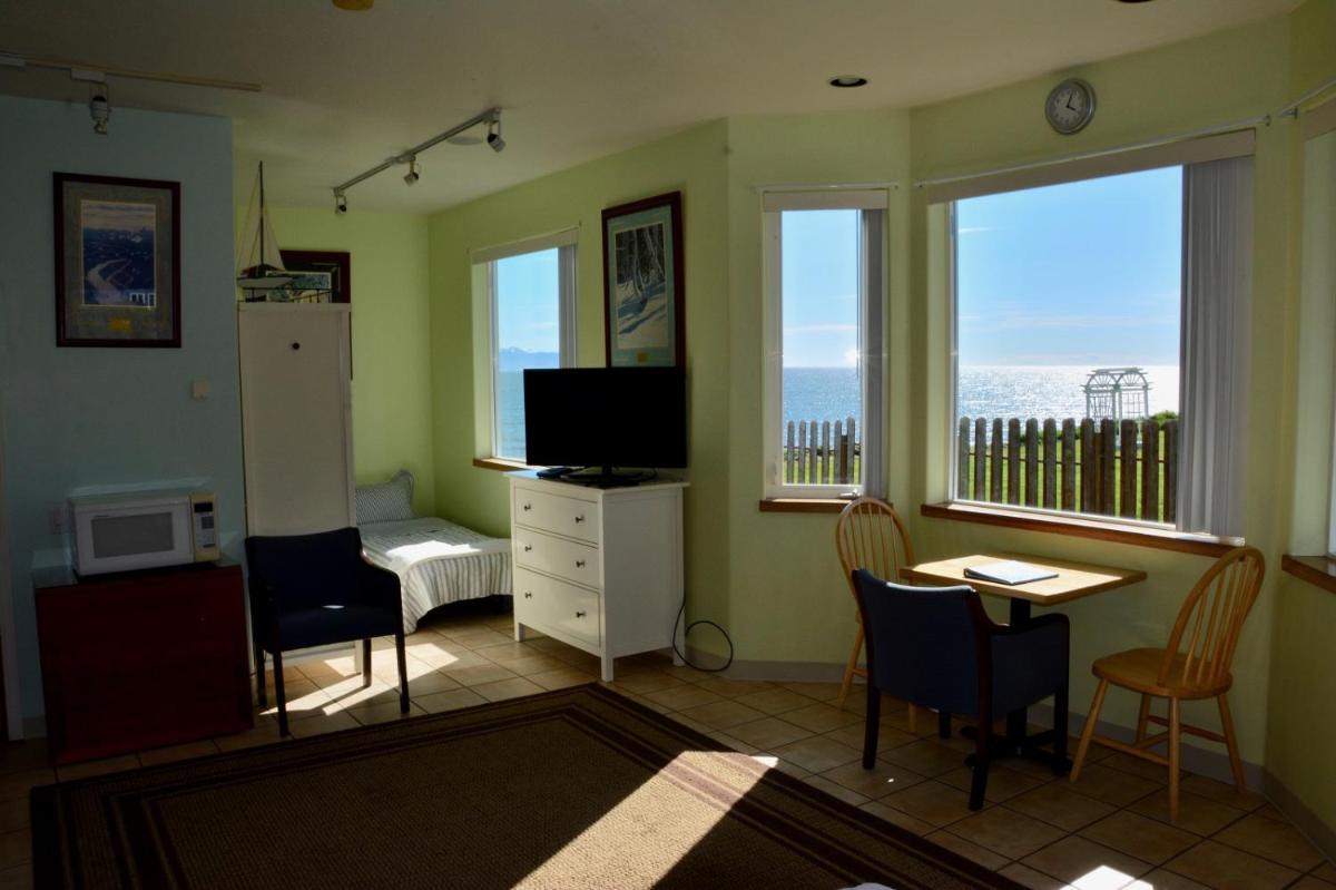 Driftwood Inn - Housity