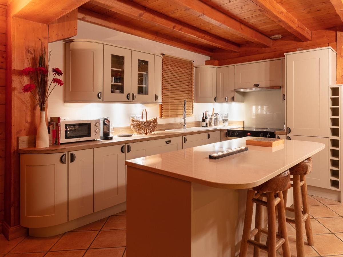 Chalet Rocher - Housity