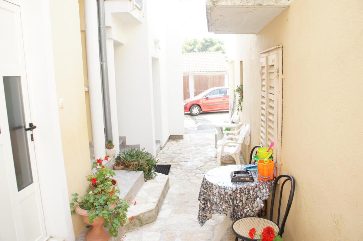 Apartments Zara - Housity