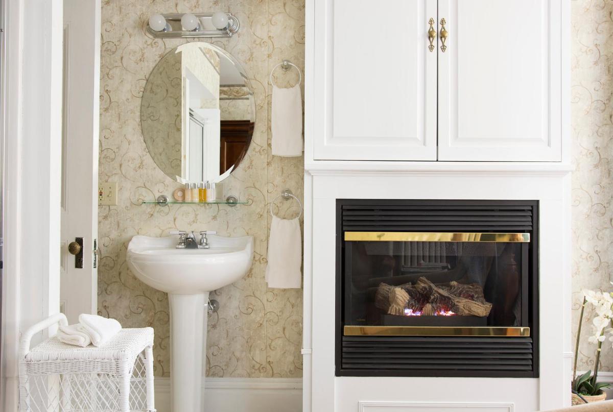 Glynn House Inn - Adults Only - Housity