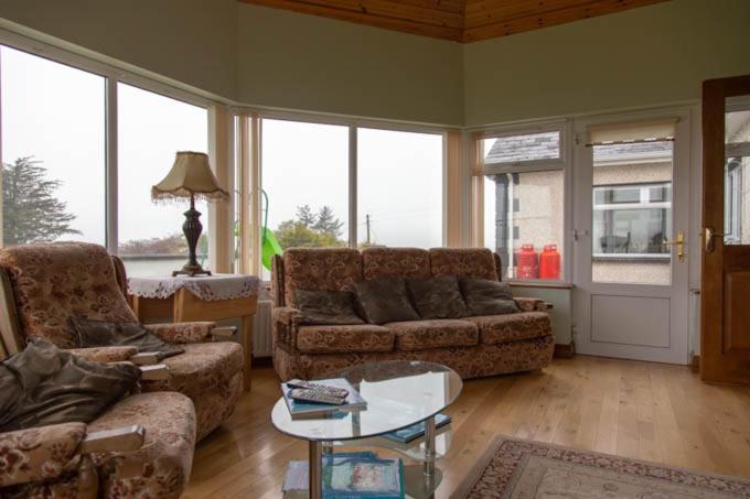 The Rock Equestrian Farm B&B - Housity