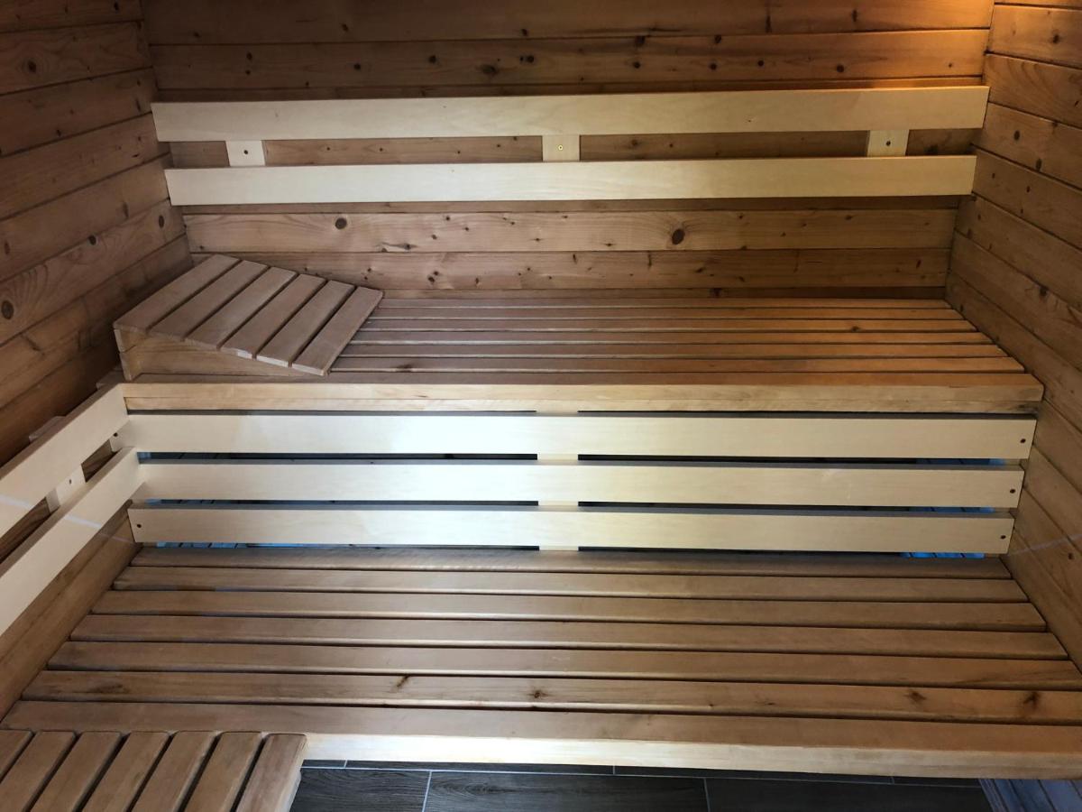 Pécsely House Apartman - Housity