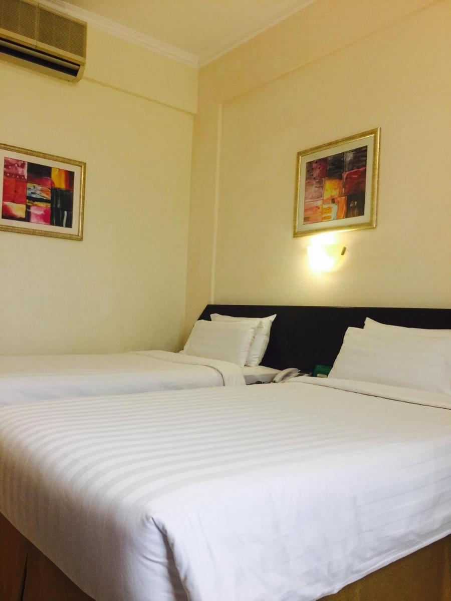 Hotel Al Madinah Holiday - Housity