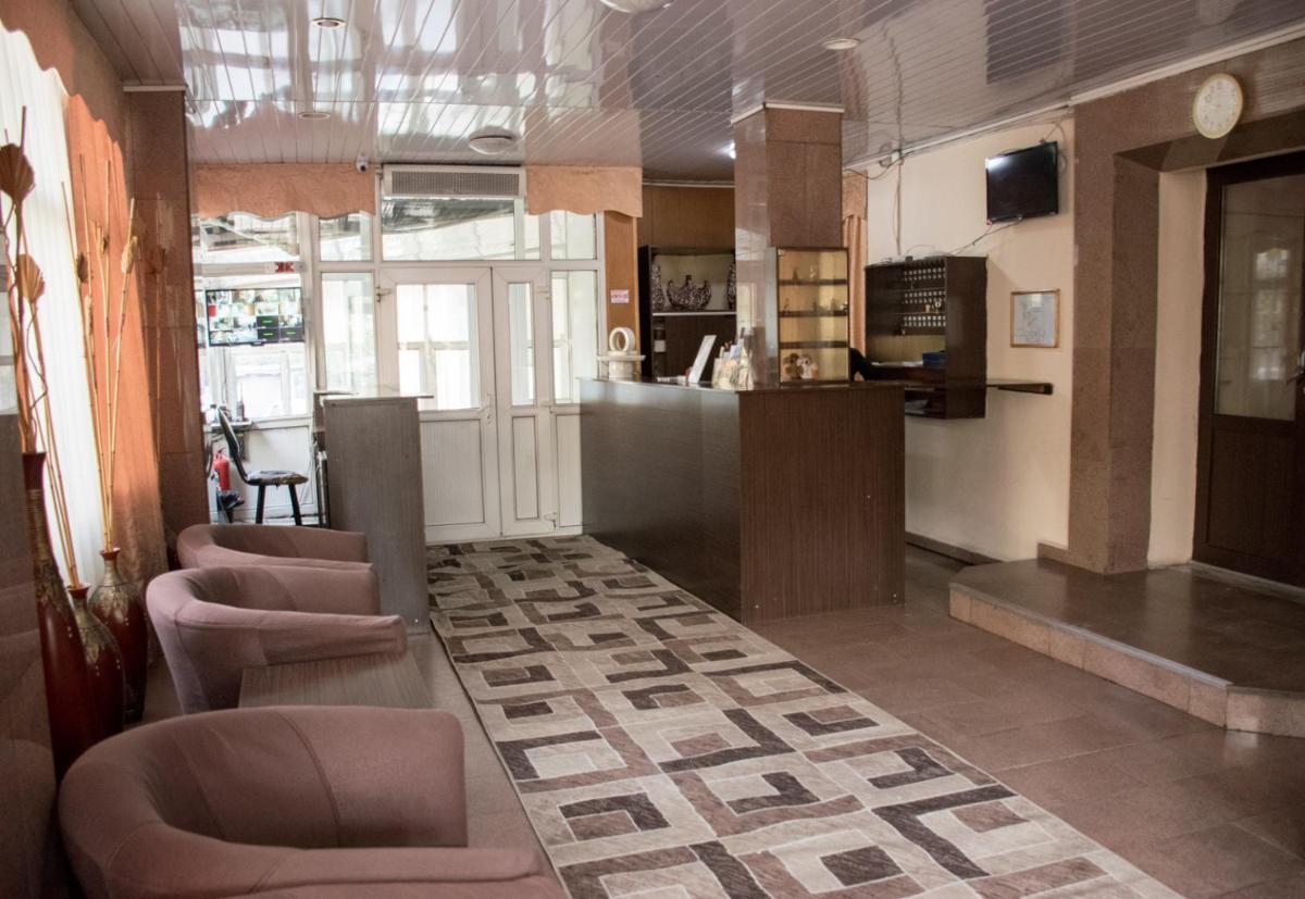 Astana Hotel - Housity