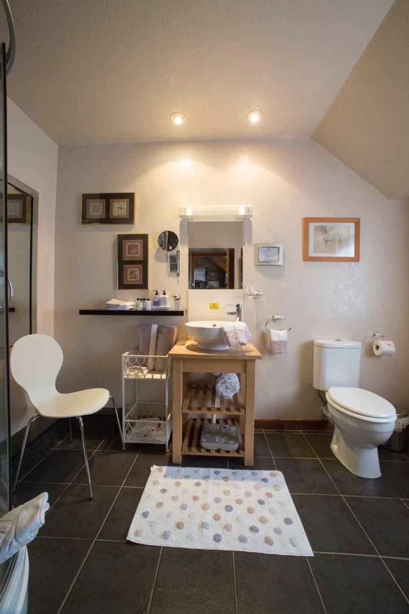 Langside Bed and Breakfast - Housity